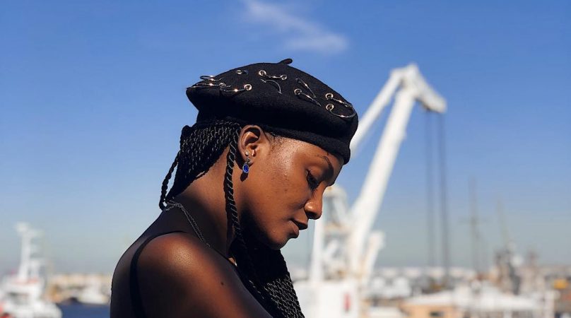Simi – Charlie Simi – Charlie