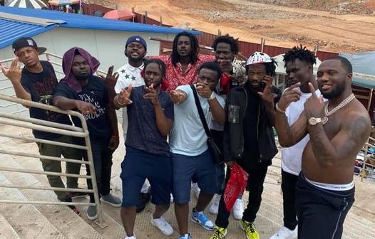 Smallgod – Sinner Ft O’Kenneth, Headie One, Kwaku DMC x LP2Loose Smallgod – Sinner Ft O’Kenneth, Headie One, Kwaku DMC x LP2Loose