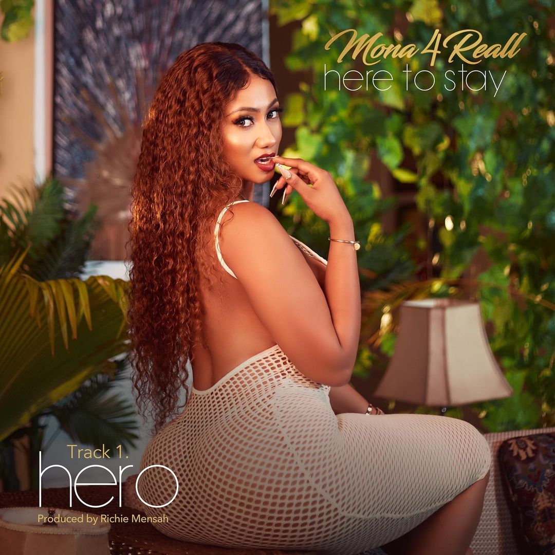 Mona 4Reall – Hero Mona 4Reall – Hero