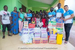 38454413_2150688801873604_4376464613974212608_o-300x200 Photos: Jaddia Foundation donates to Mothers Care Orphanage home in Agona Swedru