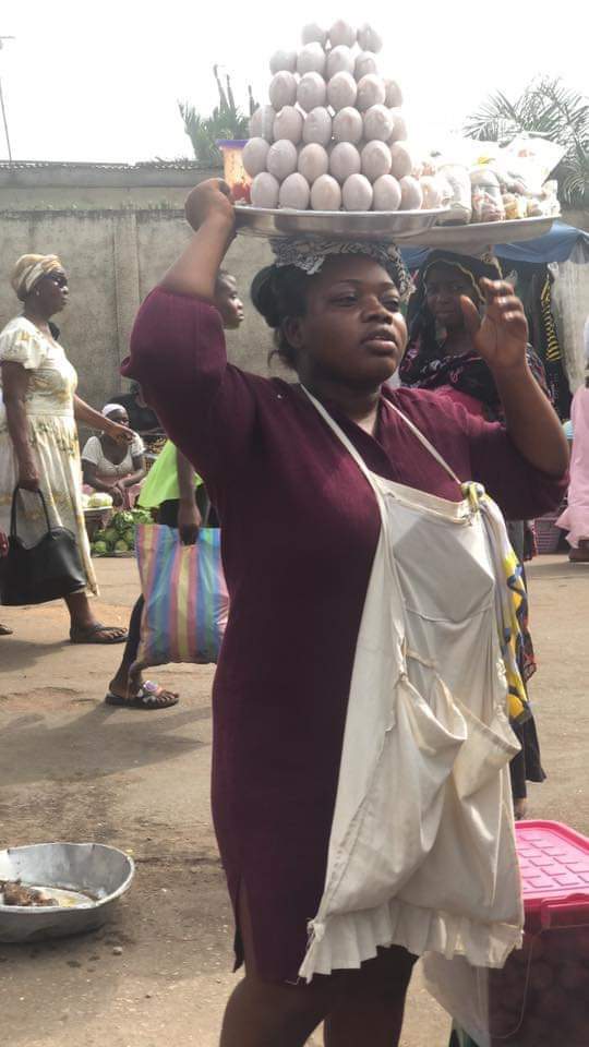 egg-seller1 The Central Music Awards Best Female Vocalist 2018 Spotted Selling Eggs In The Market