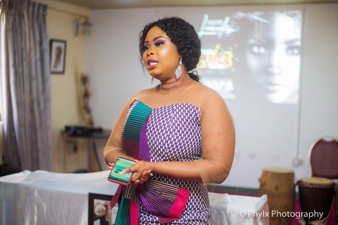 Actress Rabby Bray Launches Luxurious Eye Lashes for Ghanaian women