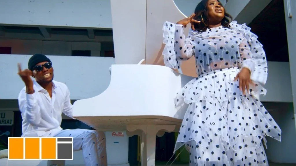 Official Video: Sista Afia – Paper Ft. Victor AD