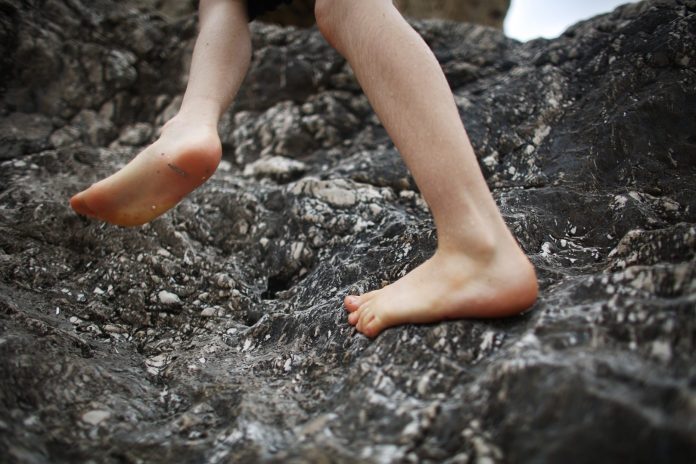 Health benefits of walking barefoot