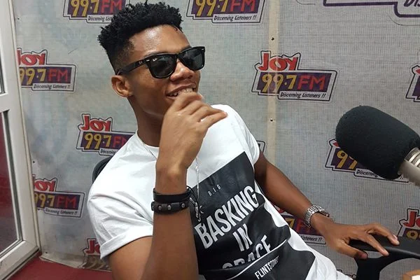 Radio host sacks Kidi from live show for late appearance Radio host sacks Kidi from live show for late appearance