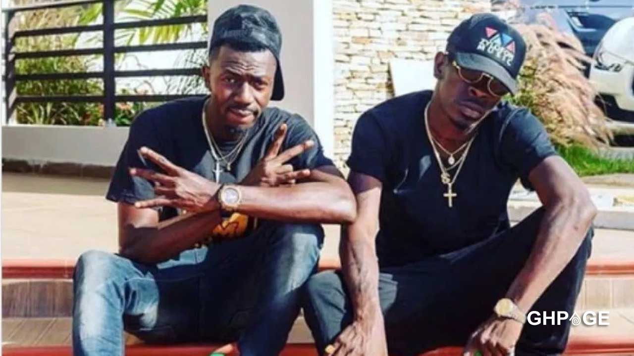 Shatta Wale sends police to collect car he bought for Joint 77 [Watch]