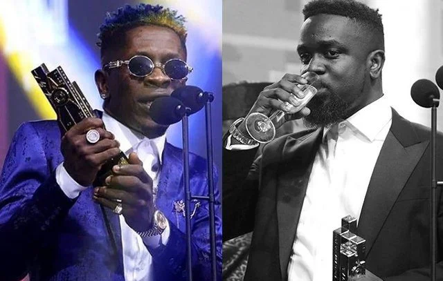 WATCH: Shatta Wale and Sarkodie smoke peace-pipe as they clash on live radio on Sark’s Birthday