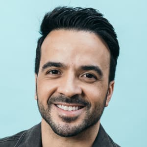 Luis Fonsi - Age, Songs & Wife - Biography