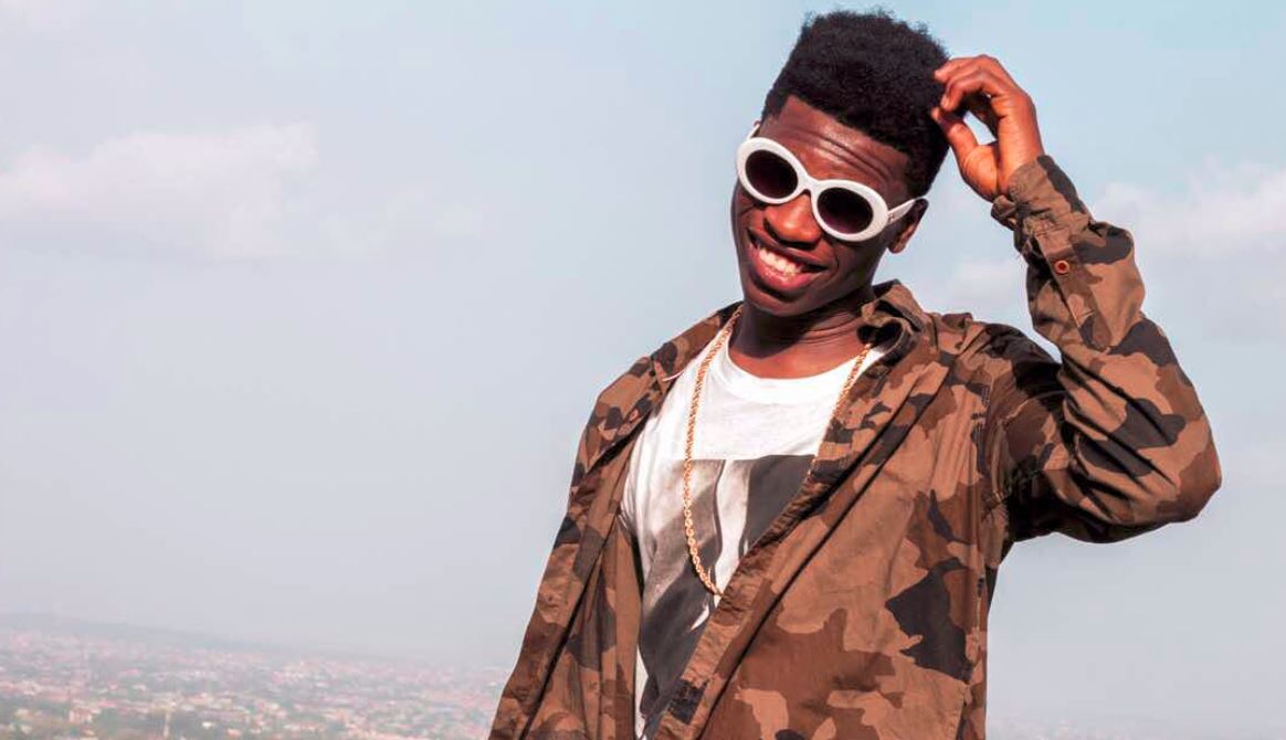 B.Botch – Pain In Love Ft Efya (Prod. By Lexyz)