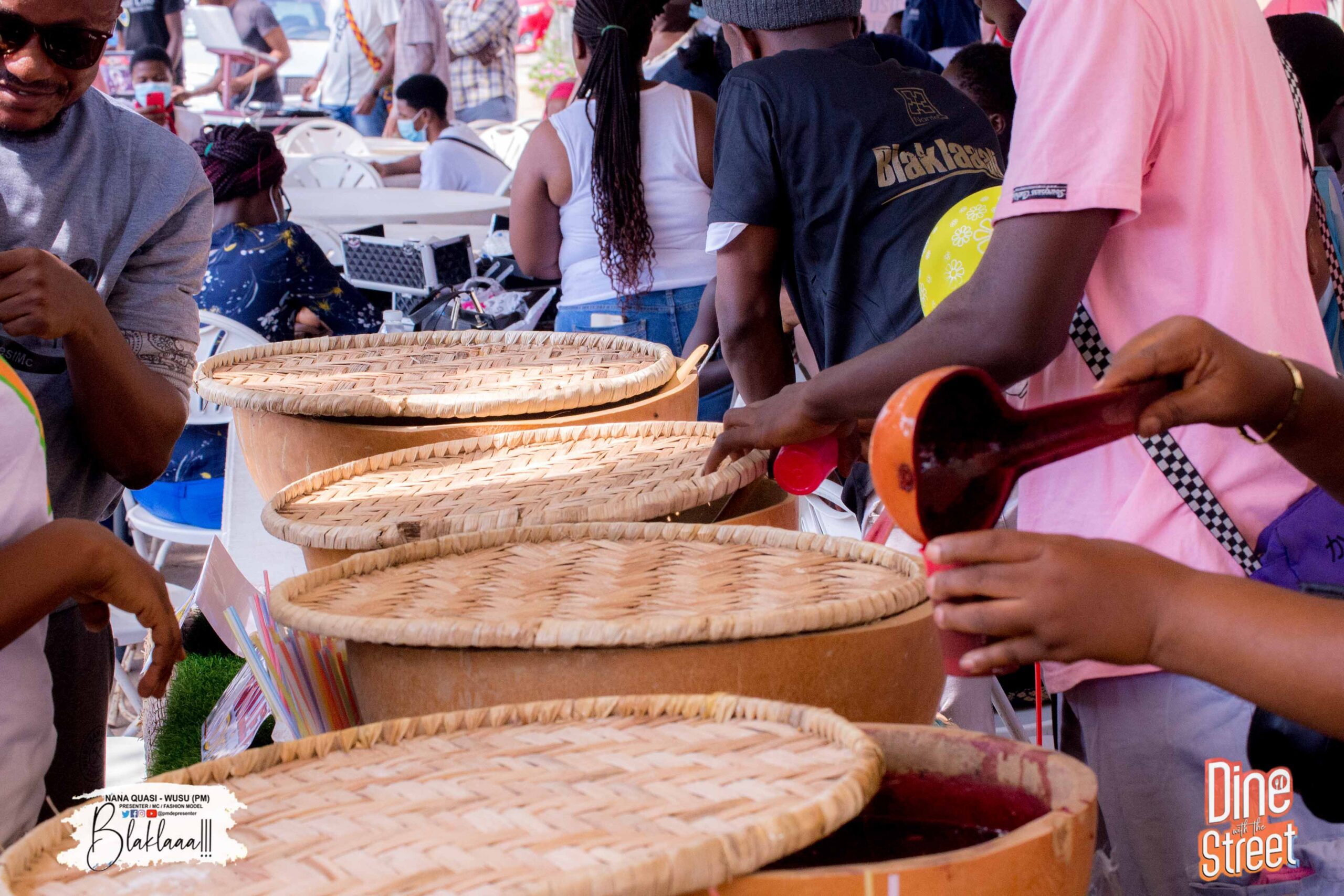 pm-dws-392-scaled PM Foundation Feeds Over 1000 People On The Street Of New Site - Takoradi