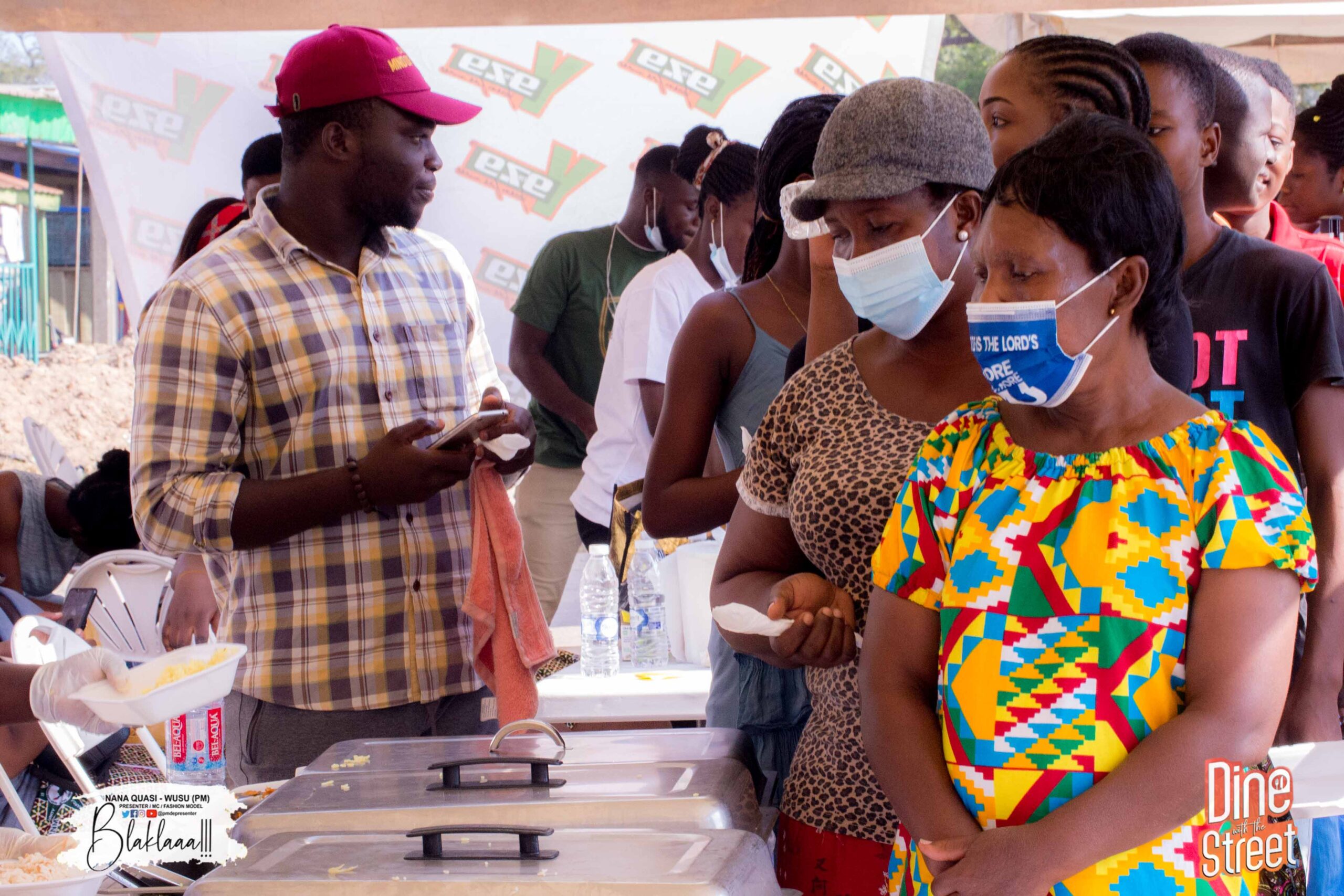 pm-dws-425-scaled PM Foundation Feeds Over 1000 People On The Street Of New Site - Takoradi