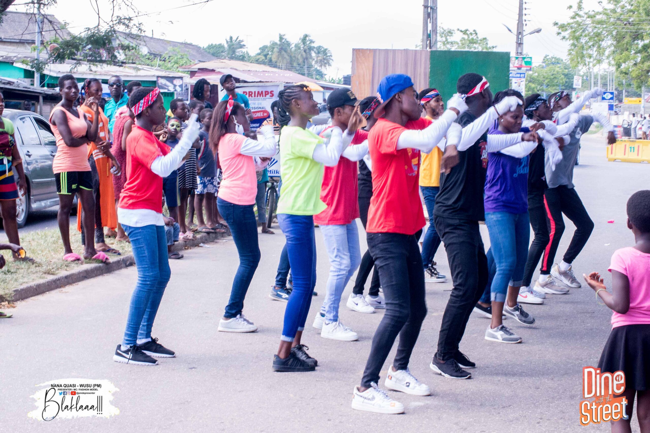 pm-dws-60-scaled PM Foundation Feeds Over 1000 People On The Street Of New Site - Takoradi