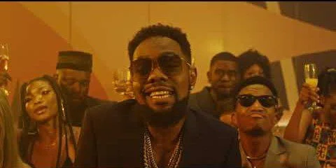 Official Video: Kofi Kinaata – Something Nice Ft Patoranking