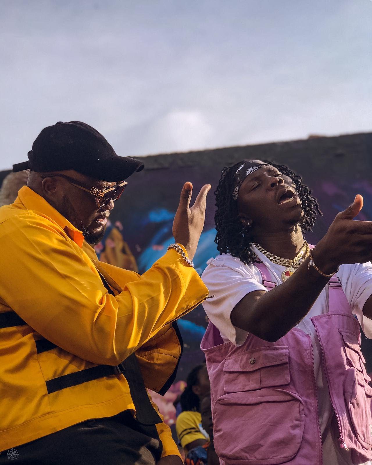 Mike-Akox-Super-Mario-Ft-Stonebwoy Mike Akox - Super Mario Ft Stonebwoy (Prod By B'Cole)
