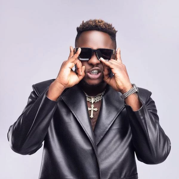 Medikal – Horror (Prod. By UnkleBeatz) Medikal – Horror (Prod. By UnkleBeatz)