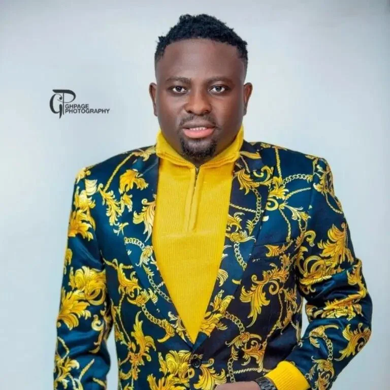 Brother Sammy – Kristo Nti Y3b3 Soree Ft Talabee (Sore Cover) Brother Sammy – Kristo Nti Y3b3 Soree Ft Talabee (Sore Cover)