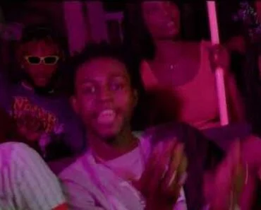 Official Video: Kweku Flick – Happy Day Official Video: Kweku Flick – Happy Day