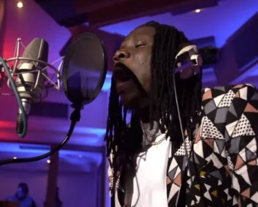 Stonebwoy – Timeless Best Live Band (Video & MP3)