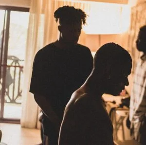 Kwesi-Arthur-–-Airplay-Ft-Wizkid-300x298 Kwesi Arthur – Airplay Ft Wizkid