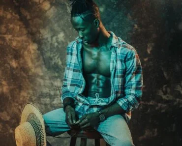 Cryme Officer – Carry Me Dey Go (Freestyle)