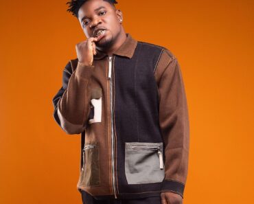 Amg Armani – Late Night