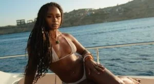 sddefault-300x164 Official Video: Sarkodie – Labadi Ft King Promise
