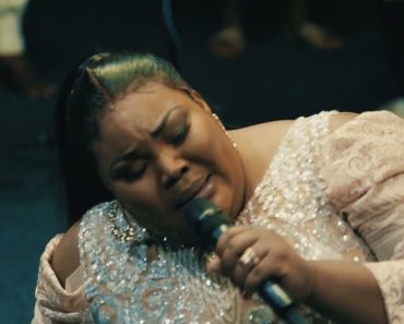 Ceccy Twum – Gye Wayeyi