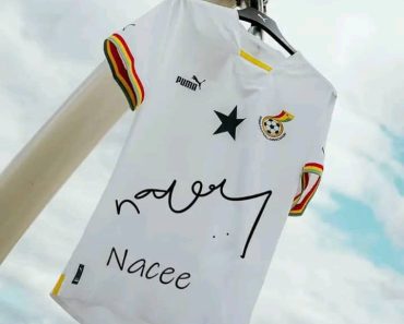 Nacee – Ye De Ba (World Cup Africa Theme Song)