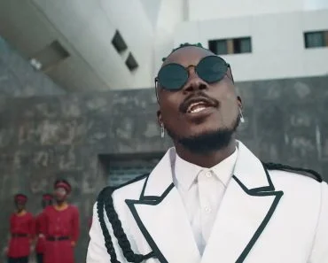 Camidoh – Slow Video Ft Magixx