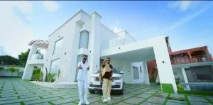 maxresdefault-5-300x148 Akwaboah – Picture Video Ft Medikal