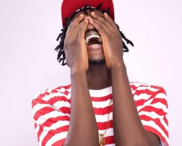 Kofi Mole – Maniac Kofi Mole – Maniac
