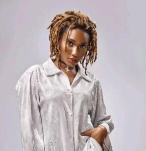 Wendy-Shay-–-Love-Me-Now_www-aacehypez-net_-mp3-image-290x300 Wendy Shay – Love Me Now
