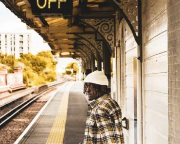 Kofi Mole – Psalm 23’4