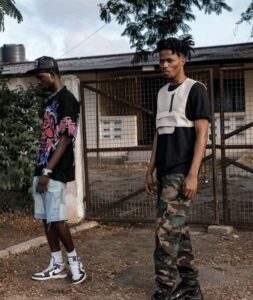 Kwesi-Arthur-25E225802593-Alhamdulillah-ft-Black-Sherif-Bigg-Homie-Flee-mp3-image-253x300 Kwesi Arthur – Alhamdulillah Ft Black Sherif & Bigg Homie Flee